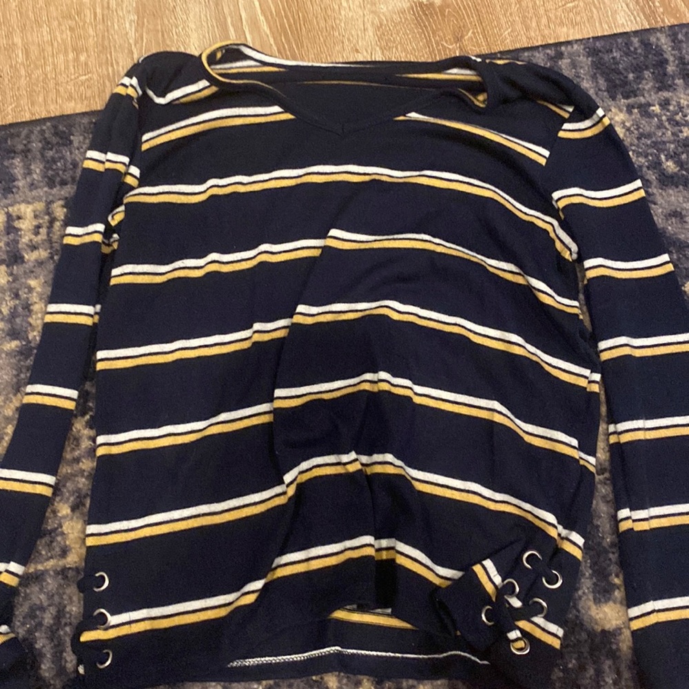 Striped V Neck Longsleeve